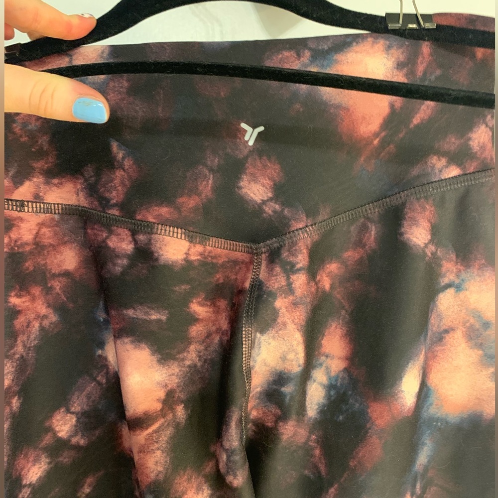 ๐บOld Navy Active High Rise Galaxy Tie Dye Joggers - Picture 7 of 8